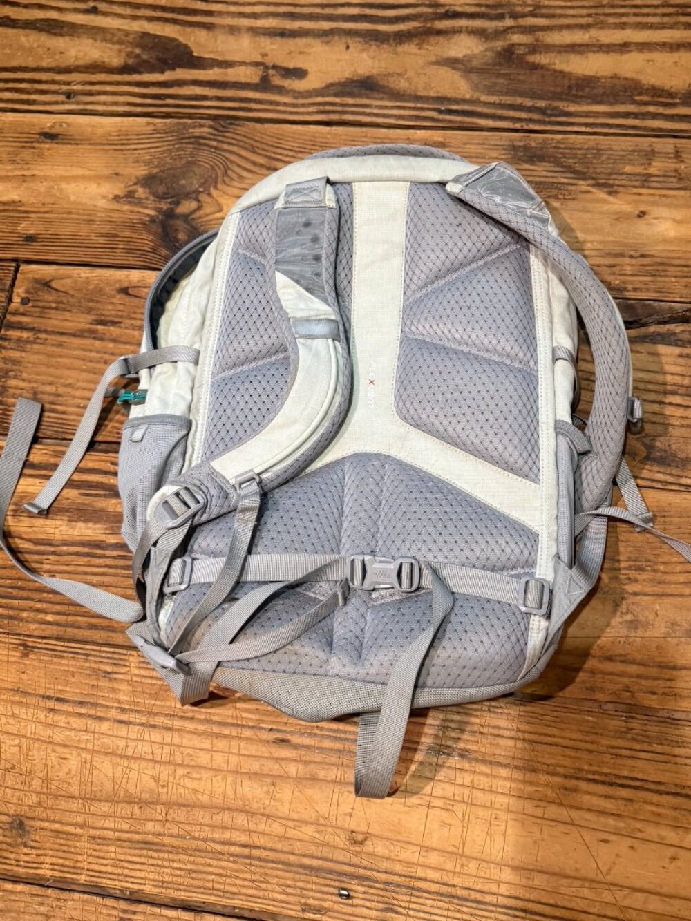 The North Face Borealis Flex Vent Backpack Book Bag Laptop Gray Teal Hiking - Picture 13 of 15